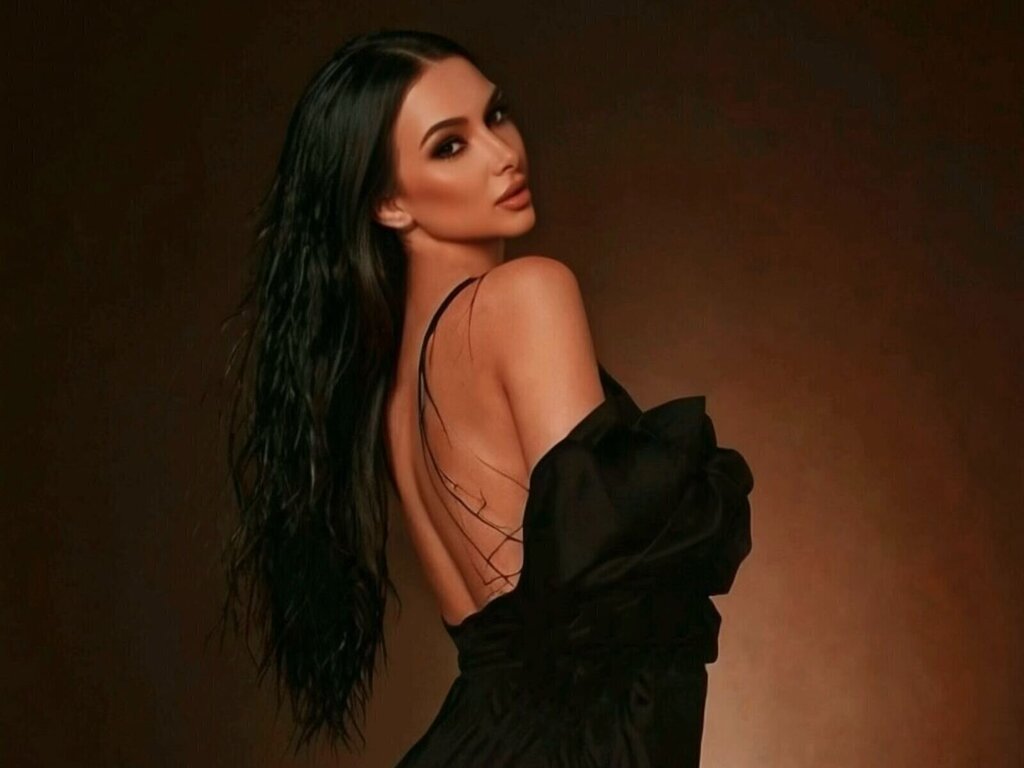 Start Anal Finger Raisa